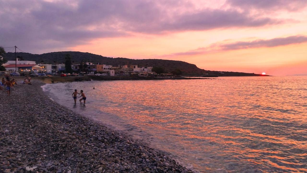 Seaside Studios Милатос Екстериор снимка